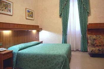 Otel Papa Germano