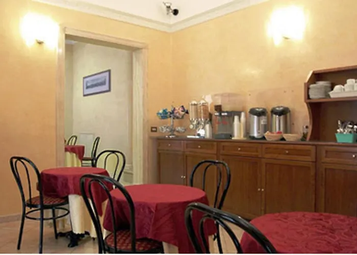 Papa Germano Otel Roma