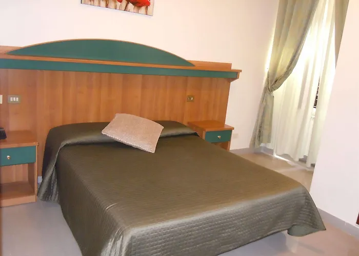 Papa Germano Otel Roma