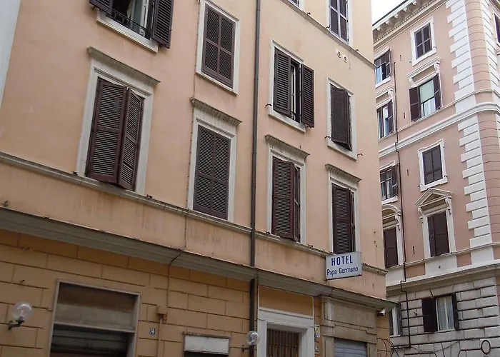 Otel Papa Germano 2*