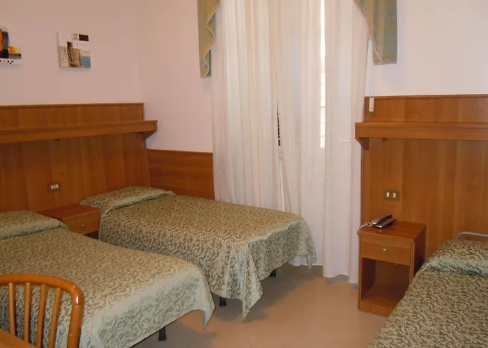 Papa Germano Otel 2*